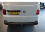 Volkswagen Transporter 2.0 TDI L2H1 airco cruise navi trekhaak pdc 150 pk !!