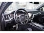Volvo V60 2.0 T4 R-Design | Adaptieve Cruise Control | Schuif - / Kanteldak | Sportstoelen | Trekhaak | Stoel +  Stuurverwarming | 19 inch | Memory | Camera | DAB |
