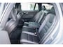 Volvo V60 2.0 T4 R-Design | Adaptieve Cruise Control | Schuif - / Kanteldak | Sportstoelen | Trekhaak | Stoel +  Stuurverwarming | 19 inch | Memory | Camera | DAB |