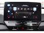 Volkswagen ID.3 58kWh *Life* | Fase | Carplay | Adaptive Cruise & Climate Control | Stoelverwarming | PDC | Navigatie | Bluetooth | Orig.NL |