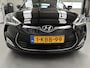 Hyundai Veloster 1.6 GDI i-Catcher Prachtige auto! | Achteruitrijcamera | Audio installatie premium | Bluetooth telefoonvoorbereiding