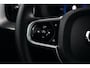 Volvo XC60 2.0 T6 Plug-in hybrid AWD Plus Black Edition | Panoramadak | Stoel en stuurwielverwarming | Adaptieve Cruise Control | Trekhaak | Camera | Parkeersensoren | BLIS |