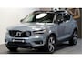 Volvo XC40 Volvo XC40 1.5 T5 Recharge 193kW/262pk DKG7 R-Design BI-TONE + PILOT ASSIST + KEYLESS ENTRY&GO + FULL LED HIGH BEAM + ADAPT.CRUISE + BLIS + LEER/ALCANTARA + STOEL-STUURVERWARMING + LANE ASSIST + CAMERA + PARKSENSOREN V&A + 19" LM-VELGEN!!