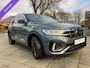 Volkswagen T-Roc 1.5 TSI DSG R-LINE , AFN TREKHAAK , NAVIGATIE , CAMERA , PDC , ADAPTIVE CRUISE CONTROLE , LANE ASSIST , LM 18 INCH , TWO TONE , PRIVACY GLASS , EGRO STOEL LINKS , STOELVERWARMING , IQ-LIGHT , LED .