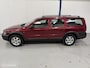 Volvo XC70 2.5 T Comfort Line AUTOMAAT / LEER