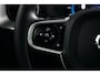 Volvo XC60 2.0 T6 Plug-in hybrid AWD Plus Black Edition | Panoramadak | Trekhaak | Luchtvering | Stoelventilatie | Stoel en stuurwielverwarming | Camera | BLIS | Adaptieve cruise control |