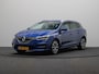 Renault Megane Estate TCe 140pk Techno | Dode hoek | Achteruitrij camera | Clima | Navigatie | Stoel en stuurwiel verwarming | LED.