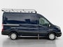 Ford Transit 350 2.0 TDCI L2H2 Trend 170 pk Automaat | Standkachel | Airco | Verwarmde stoel + bank | Trekhaak | Imperiaal met trap op achterdeur | Laadruimtebetimmering (7/1 opdracht tot poetsen en ontstickeren)