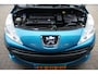 Peugeot 207 1.4-16V Color-line | Airco | El.ramen | El.spiegels | Bluetooth | Radio-CD | AUX-USB | ISOFIX | LMV17'' | Nieuwe Distributieriem | Nwe. APK keuring | Zeer nette