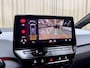 Volkswagen ID.3 Pro Edition 58 kWh Org.NL! / Leder/Alcantara / Keyless / Camera / Adapt Cruise / Carplay / Stoelverwarming /  18'' LMV