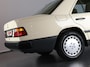 Mercedes-Benz 200-Serie 200-280 230 E 65.000km!