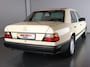 Mercedes-Benz 200-Serie 200-280 230 E 65.000km!