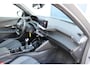 Peugeot 2008 1.2 PureTech 100pk Allure Airco Carplay PDC V+A 10.964km Nieuwstaat