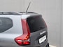 Dacia Jogger 1.6 Hybrid 140PK Expression 7p. / Stoelverwarming / Achteruitrijcamera / Climate Control / Dode Hoek Detectie / Parkeersensoren /