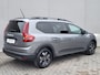 Dacia Jogger 1.6 Hybrid 140PK Expression 7p. / Stoelverwarming / Achteruitrijcamera / Climate Control / Dode Hoek Detectie / Parkeersensoren /