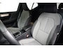 Volvo XC40 1.5 T4 Recharge R-Design | Trekhaak | Harman Kardon | Camera | Stoel en stuurwielverwarming | Cruise control | Elektrische stoelen met geheugen |