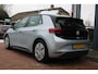 Volkswagen ID.3 58kWh *Life* | Fase | Carplay | Adaptive Cruise & Climate Control | Stoelverwarming | PDC | Navigatie | Bluetooth | Orig.NL |