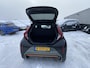 Toyota Aygo X 1.0 VVT-i MT Limited Navigatie Apple CarPlay/Android Auto, achteruitrij camera, parkeersensoren, adaptieve cruise control, keyless, draadloze telefoonlader, NL Auto!