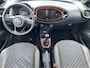 Toyota Aygo X 1.0 VVT-i MT Limited Navigatie Apple CarPlay/Android Auto, achteruitrij camera, parkeersensoren, adaptieve cruise control, keyless, draadloze telefoonlader, NL Auto!