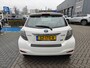 Toyota Yaris 1.5 Full Hybrid Aspiration ALL-SEASON BLUETOOTH CAMERA LM-VELGEN HANDSFREE-BELLEN AIRCO