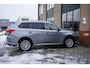 Mitsubishi Outlander 2.4 PHEV Instyle Schuifdak|Adaptieve cc|Trekhaak|Volleer|Stuurverwarming|Stoelverwarming|EL.Achterklep|Dodehoek|