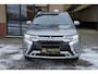 Mitsubishi Outlander 2.4 PHEV Instyle Schuifdak|Adaptieve cc|Trekhaak|Volleer|Stuurverwarming|Stoelverwarming|EL.Achterklep|Dodehoek|