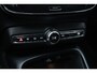 Volvo XC40 T4 Recharge R-Design | Fullmap Navigatie | All Season Banden | Elektrisch verstelbare voorstoelen | Parkeercamera | Adaptieve Cruise control | Verwarmbare voorstoelen en Stuurwiel |