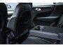 Volvo XC40 T4 Recharge R-Design | Fullmap Navigatie | All Season Banden | Elektrisch verstelbare voorstoelen | Parkeercamera | Adaptieve Cruise control | Verwarmbare voorstoelen en Stuurwiel |