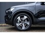Volvo XC40 T4 Recharge R-Design | Fullmap Navigatie | All Season Banden | Elektrisch verstelbare voorstoelen | Parkeercamera | Adaptieve Cruise control | Verwarmbare voorstoelen en Stuurwiel |