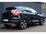 Volvo XC40 T4 Recharge R-Design | Fullmap Navigatie | All Season Banden | Elektrisch verstelbare voorstoelen | Parkeercamera | Adaptieve Cruise control | Verwarmbare voorstoelen en Stuurwiel |