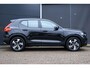 Volvo XC40 T4 Recharge R-Design | Fullmap Navigatie | All Season Banden | Elektrisch verstelbare voorstoelen | Parkeercamera | Adaptieve Cruise control | Verwarmbare voorstoelen en Stuurwiel |