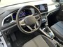 Volkswagen T-Roc 1.5 TSI Life Business / Navigatie / App connect / Camera / Parkeersensoren V+A / Stoelverwarming / **