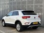 Volkswagen T-Roc 1.5 TSI Life Business / Navigatie / App connect / Camera / Parkeersensoren V+A / Stoelverwarming / **