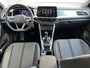 Volkswagen T-Roc 1.5 TSI Life Business / Navigatie / App connect / Camera / Parkeersensoren V+A / Stoelverwarming / **