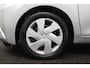 Toyota Aygo 1.0 VVT-i x-nav | Navigatie | Airco | 5-Deurs |