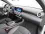 Mercedes-Benz A-klasse 250 e Business Solution AMG | Achteruitrijcamera | Apple Carplay & Android Auto | Multibeam Led | DAB+ Radio | Cruise Control | Sfeerverlichting | 18" Lichtmetalen AMG Velgen