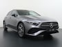 Mercedes-Benz A-klasse 250 e Business Solution AMG | Panorama - Schuifdak | Multibeam Led | Apple Carplay & Android Auto | Sfeerverlichting | Stoelverwarming Voorin | Achteruitrijcamera | Nightpakket