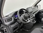 Renault Trafic 2.0 Blue dCi EDC 170 T29 L2H1 Extra DC 2x Schuifdeur Betimmering Keyless Trekhaak Navigatie Parkeersensoren Camera Carplay Dubbele cabine