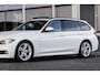 BMW 3-Serie Touring 318i M Sport | Pano | LED | NL Auto