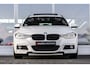 BMW 3-Serie Touring 318i M Sport | Pano | LED | NL Auto