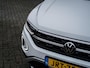 Volkswagen T-Roc 1.5 TSI Sport | FACELIFT | IQ Light Matrix | Camera | Virtual Cockpit | Black Optic | Velours Bekleding | 18'' Lichtmetalen Velgen | Apple Carplay | Android Auto | Navigatie | Adaptieve Cruise Control | Keyless |