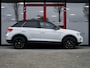 Volkswagen T-Roc 1.5 TSI Sport | FACELIFT | IQ Light Matrix | Camera | Virtual Cockpit | Black Optic | Velours Bekleding | 18'' Lichtmetalen Velgen | Apple Carplay | Android Auto | Navigatie | Adaptieve Cruise Control | Keyless |