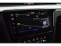 Volkswagen Arteon 1.4 TSI 218pk eHybrid R-Line Business+ Camera Keyless Panoramadak Stoelverwarming Virtual Cockpit Navigatie