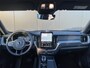 Volvo XC60 T6 Plug-in hybrid AWD Ultra Black Edition | Bowers&Wilkins | Luchtvering | Panoramadak | 360 Camera | Gelamineerd Glas | 22 Inch | Stoelvenitlatie | Massage