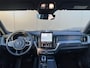 Volvo XC60 T6 Plug-in hybrid AWD Ultra Black Edition | Bowers&Wilkins | Luchtvering | Panoramadak | 360 Camera | Gelamineerd Glas | 22 Inch | Stoelvenitlatie | Massage