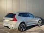 Volvo XC60 T6 Plug-in hybrid AWD Ultra Black Edition | Bowers&Wilkins | Luchtvering | Panoramadak | 360 Camera | Gelamineerd Glas | 22 Inch | Stoelvenitlatie | Massage