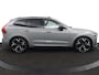 Volvo XC60 T6 Plug-in hybrid AWD Ultra Black Edition | Luchtvering | Bowers&Wilkins | Direct Beschikbaar | 360 Camera | Gelamineerd Glas | 22 Inch | Stoelvenitlatie | Massage