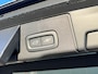Volvo XC60 T6 Plug-in hybrid AWD Ultra Black Edition | Bowers&Wilkins | Luchtvering | Panoramadak | 360 Camera | Gelamineerd Glas | 22 Inch | Stoelvenitlatie | Massage