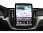 Volvo XC60 T6 Plug-in hybrid AWD Ultra Black Edition | Luchtvering | Bowers&Wilkins | Direct Beschikbaar | 360 Camera | Gelamineerd Glas | 22 Inch | Stoelvenitlatie | Massage