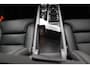 Volvo XC60 T6 Plug-in hybrid AWD Ultra Black Edition | Luchtvering | Bowers&Wilkins | Direct Beschikbaar | 360 Camera | Gelamineerd Glas | 22 Inch | Stoelvenitlatie | Massage